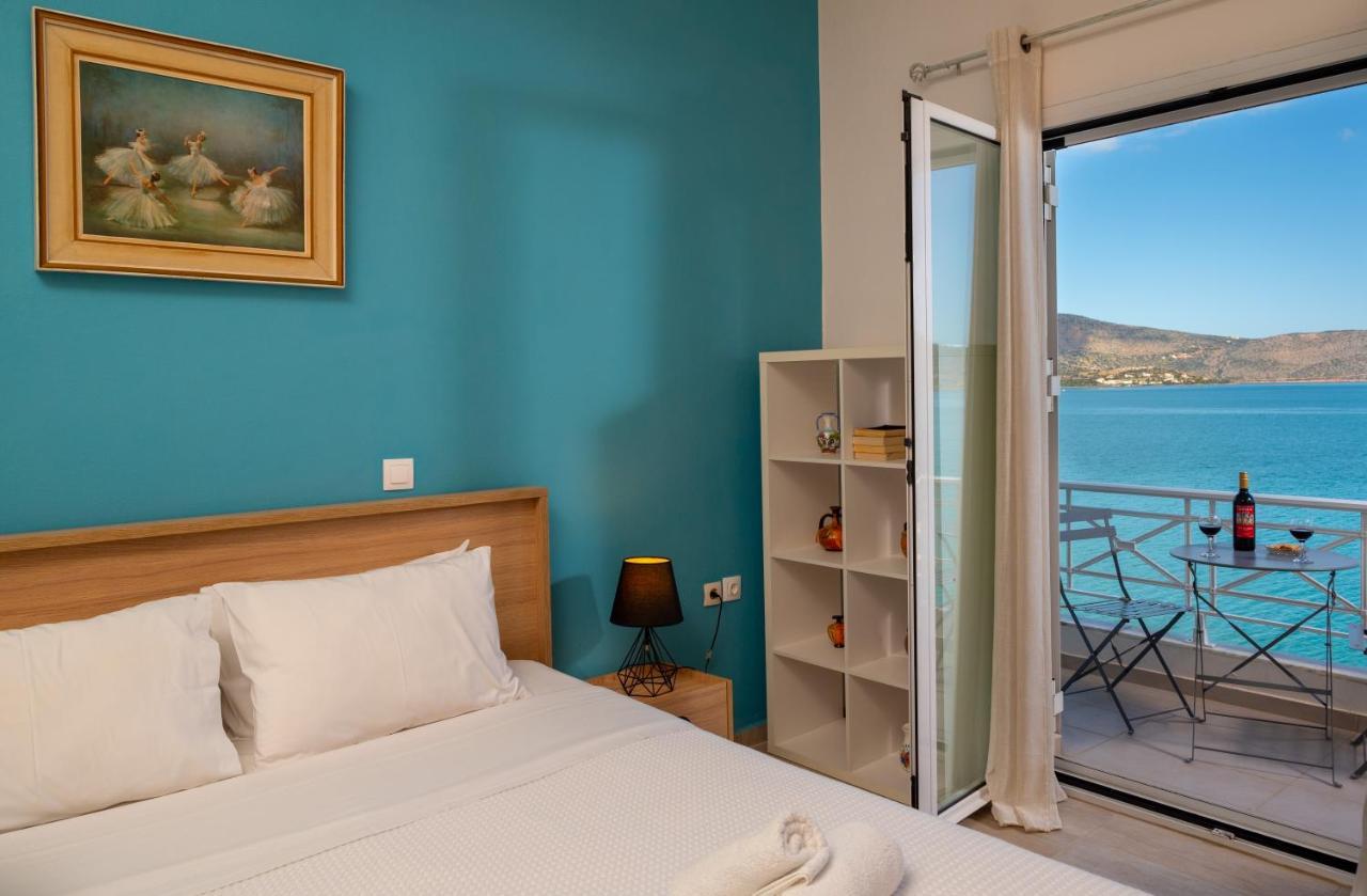 Margarita's Seafront Luxury Apartmán